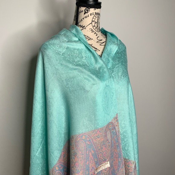 Pashmina - Picture 4 of 5